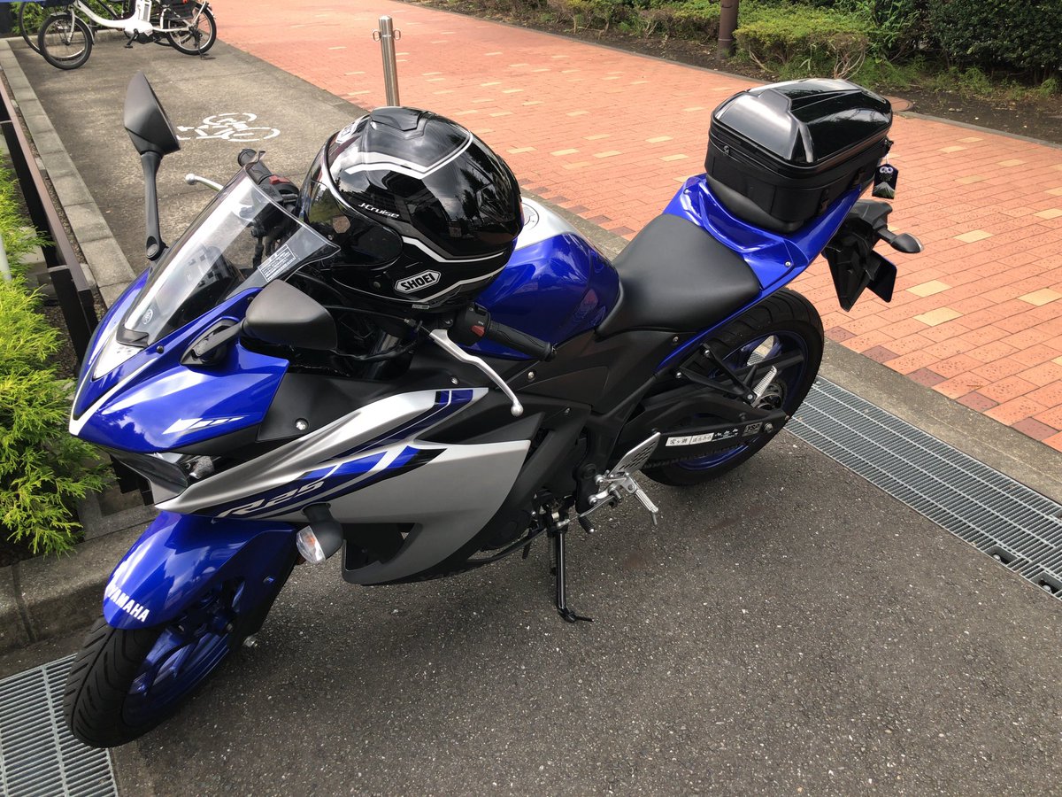 ひろの R25 新しいシートバッグ購入 Tanax Motofizz シェルシートバッグgt Mfk 240 以前のは14lだったけど これは14 18lまで入るし 見た目もいい 欲を言えば内ポケが欲しかったかな ひろの R25 新しいシートバッグ購入 Tanax Motofizz シェルシートバッグgt Mfk 240 以前のは14lだったけど これは14 18lまで入るし 見た目もいい 欲を言えば内ポケが欲しかったかな