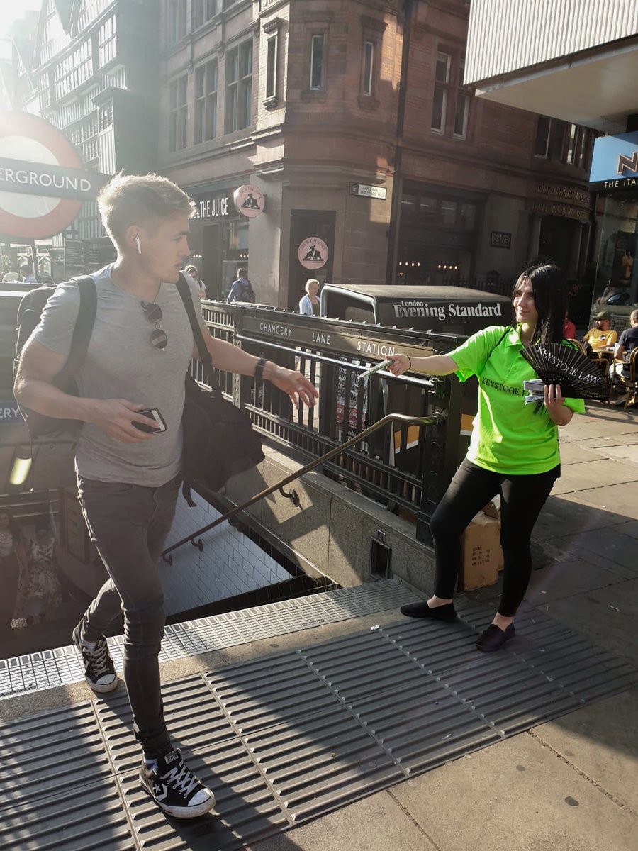 Keystone_Law's tweet photo. It’s a #hot day to be a #commuter, so we’re giving out free fans to help you cool off. Find us at Chancery Lane tube station today! #LawSetFree #Heatwave #HeatwaveUK #BeatTheHeat #London https://t.co/Kz2yS66HQg