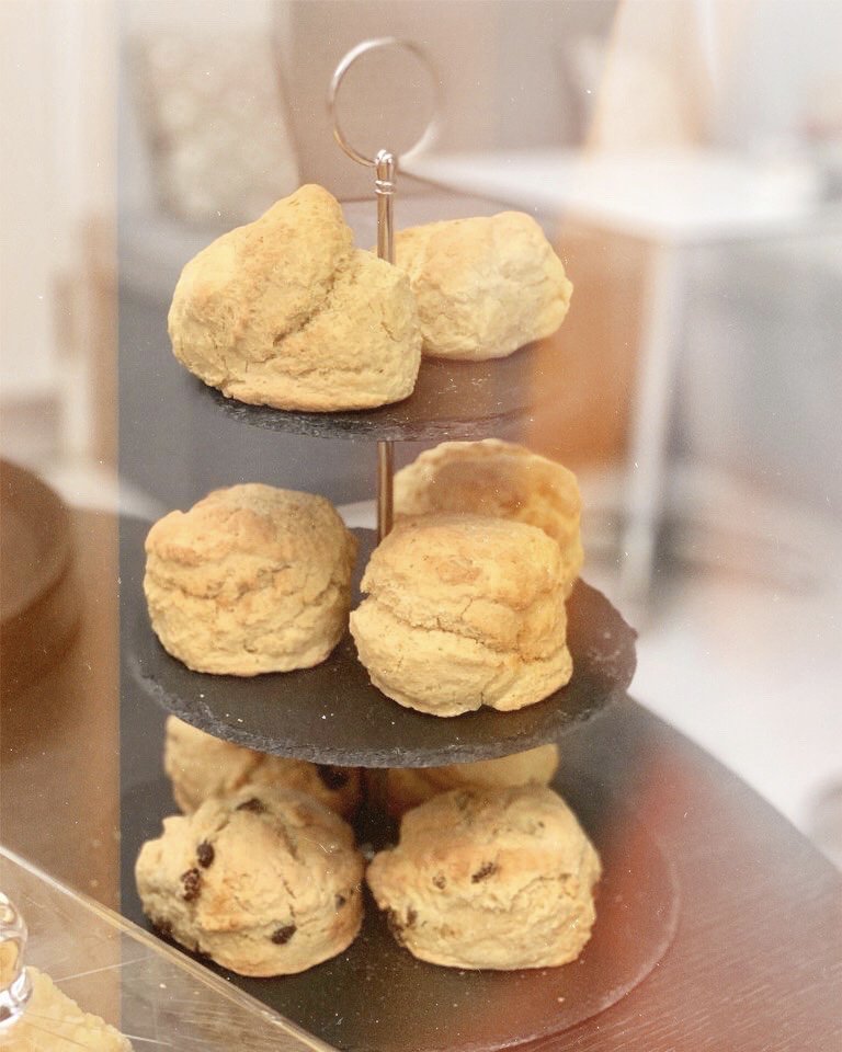 Yvonne's been busy as always stocking the scone stand this morning! Make sure you get your mitts on one before they're all gone 🤩