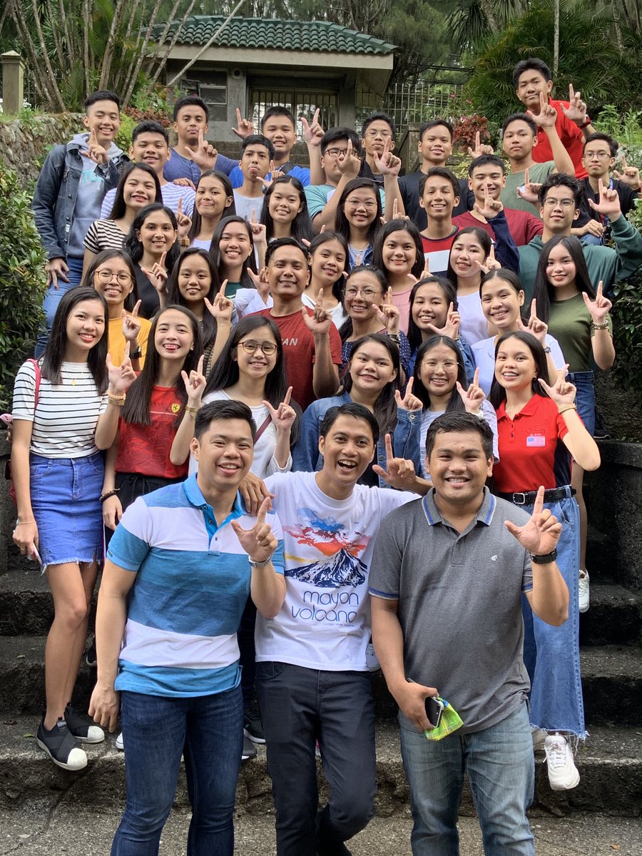 StJamesss1920's tweet photo. Remove Crowd, Build Community ❤️ #SGFJ https://t.co/Z7izyiF0tr