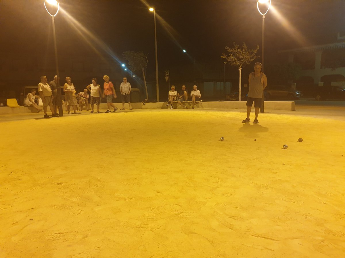 Mrs_Conway10's tweet photo. Last night was our final night of our holidays! We spent it at the funfair, on the 'coco loco' tourist train and walking home at midnight we watched a few games of bowls at the park! Oh to be Spanish 😍🇪🇦 #whendotheysleep #midnightbowls https://t.co/gBocJ96V86