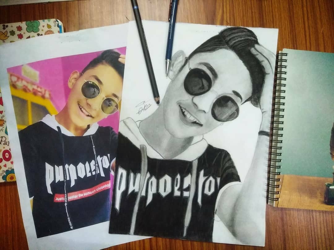 iammasker07's tweet photo. My new sketch
#akashthapa #superdancerchapter2 #finilist video on my youtube channel https://t.co/LWxmM8Xb11
Check it 👍 https://t.co/u8ww0LkPBP