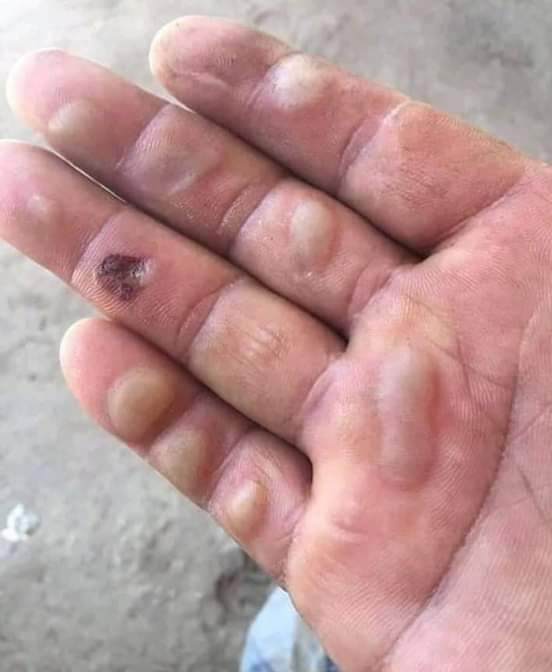 Vicentepatriota's tweet photo. Buenos días señores políticos. Es muy fácil desde un escaño con aire acondicionado decir que hay que jubilarse a los 67. https://t.co/kCIQNpjPGu