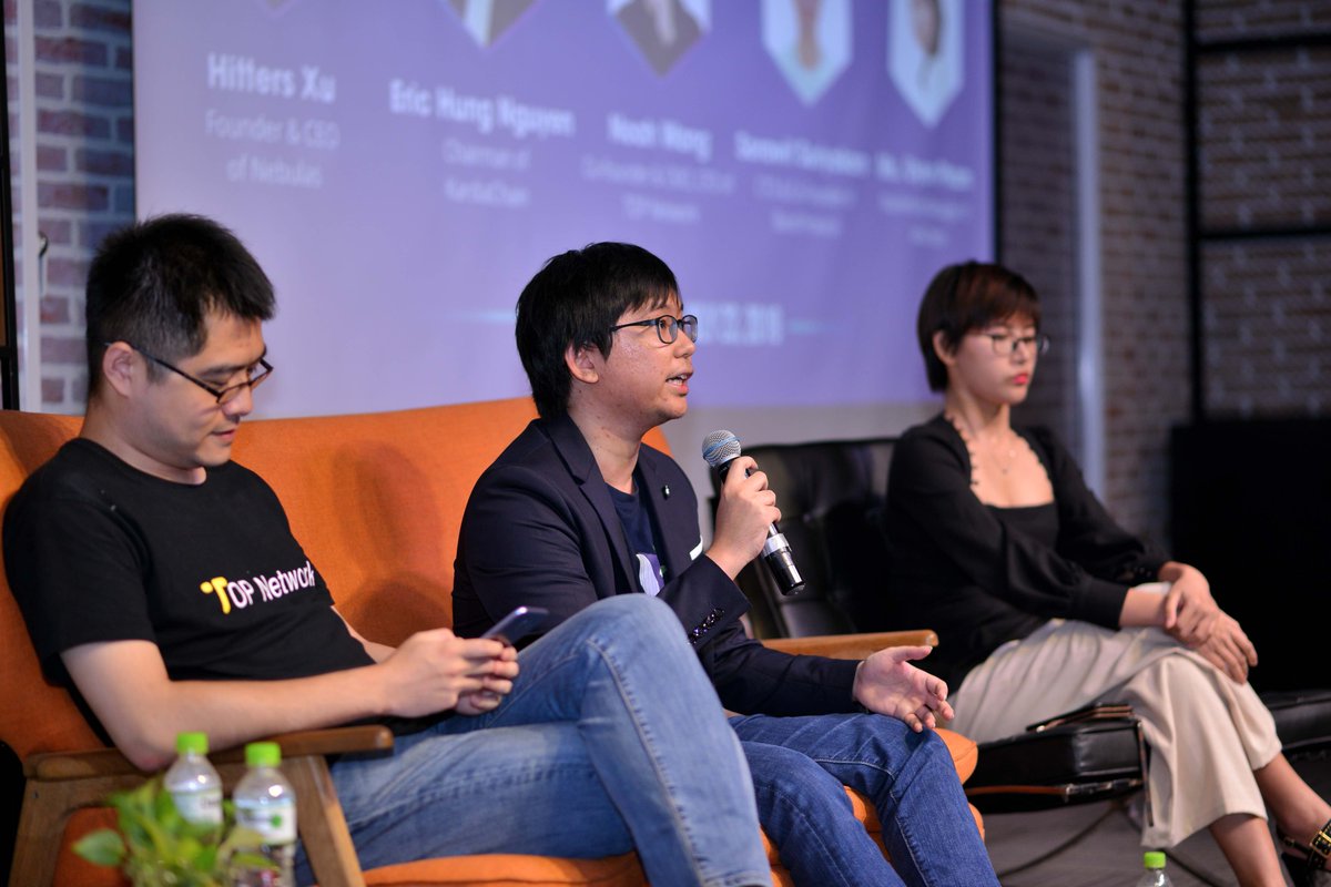 BandProtocol's tweet photo. Thanks @nebulasio @KardiaChain and @topnetwork_top for having us in your meetup. Very happy to share our thought with you guys. See you next time! https://t.co/NmBoH2tBCr