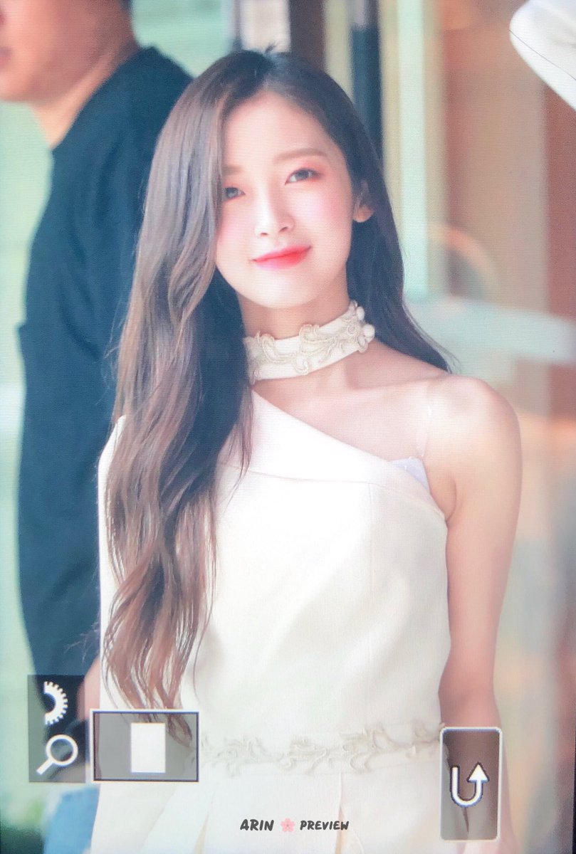 _FLOWER_ARIN's tweet photo. 190724 브랜드 대상 프리뷰

#오마이걸 #아린  #アリン #arin  #ohmygirl @WM_OHMYGIRL https://t.co/X1CpyyQGPl