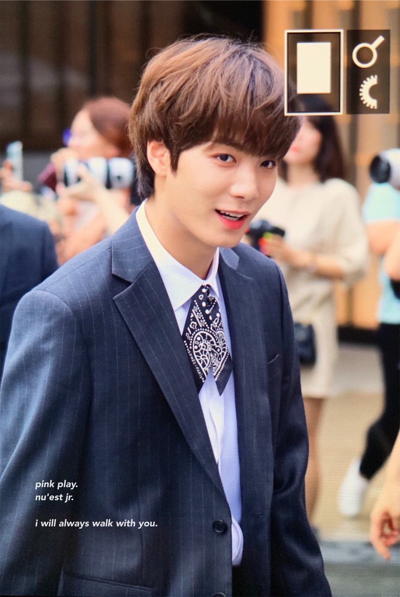 JR_PINKPLAY's tweet photo. 190724 넘 예뽀 천사햇사리 #김종현 https://t.co/XULmexwTsF