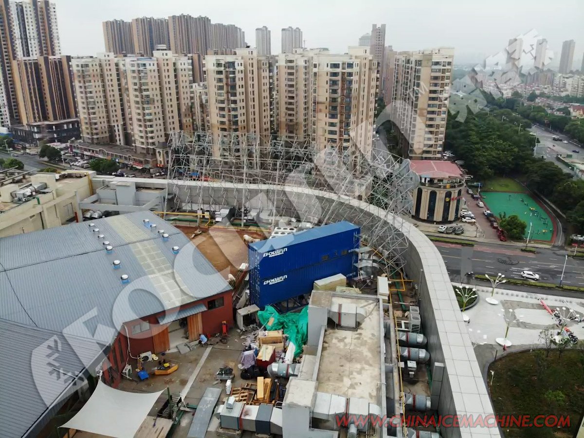 Focusun_Ice's tweet photo. Focusun provides all-round #snow_making_system for #snow&ice project in China, including containerized #flakeicemachine, containerized #rakeicestorageroom and #icesruchingsystem. #snowpark #snowworld #snowmachine #snow #icemachine https://t.co/KpUzPObj89