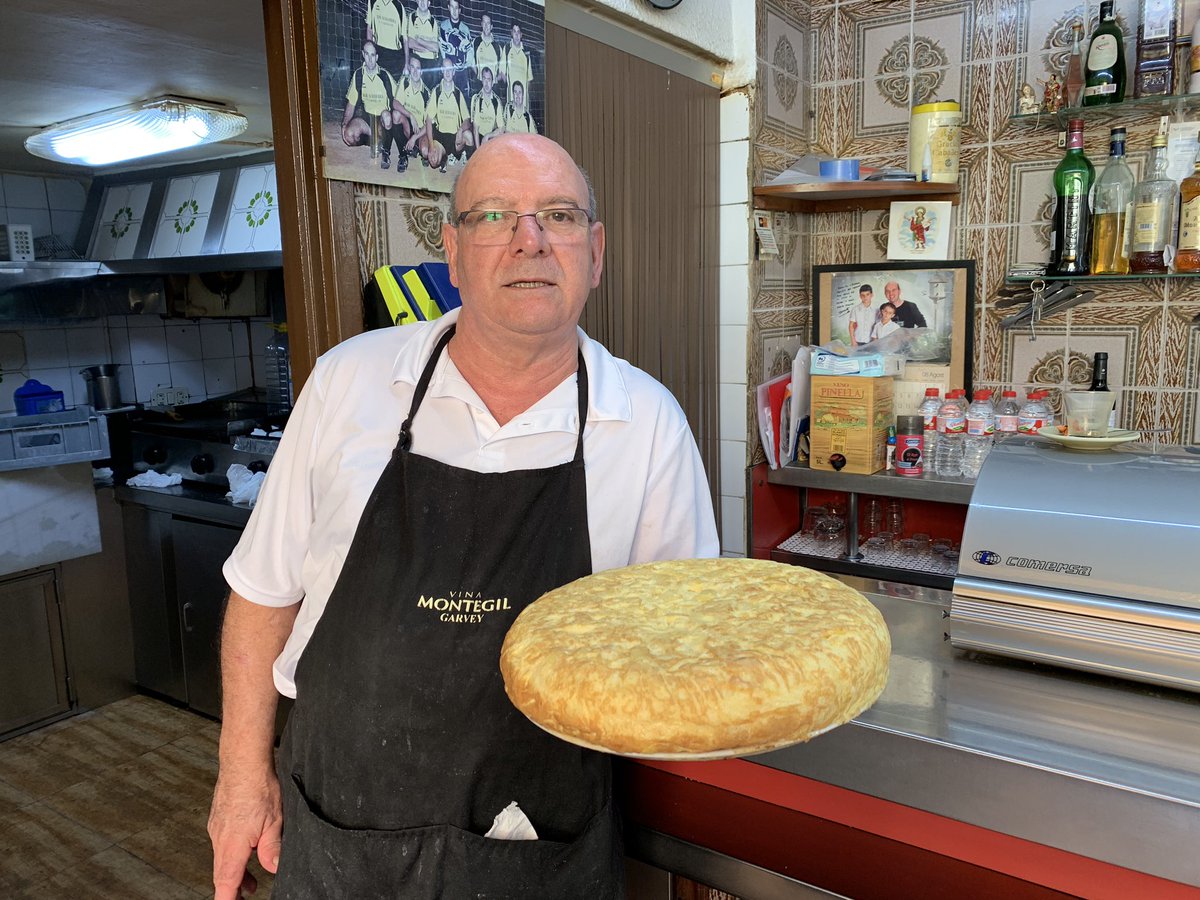 Un clásico de la ciudad: Bar Alhambra 🍻

Había ganas de ver a Placen y Benito y, de paso, comprobar que sus tortillas siguen siendo 🔝

#AlmorzarenValencia