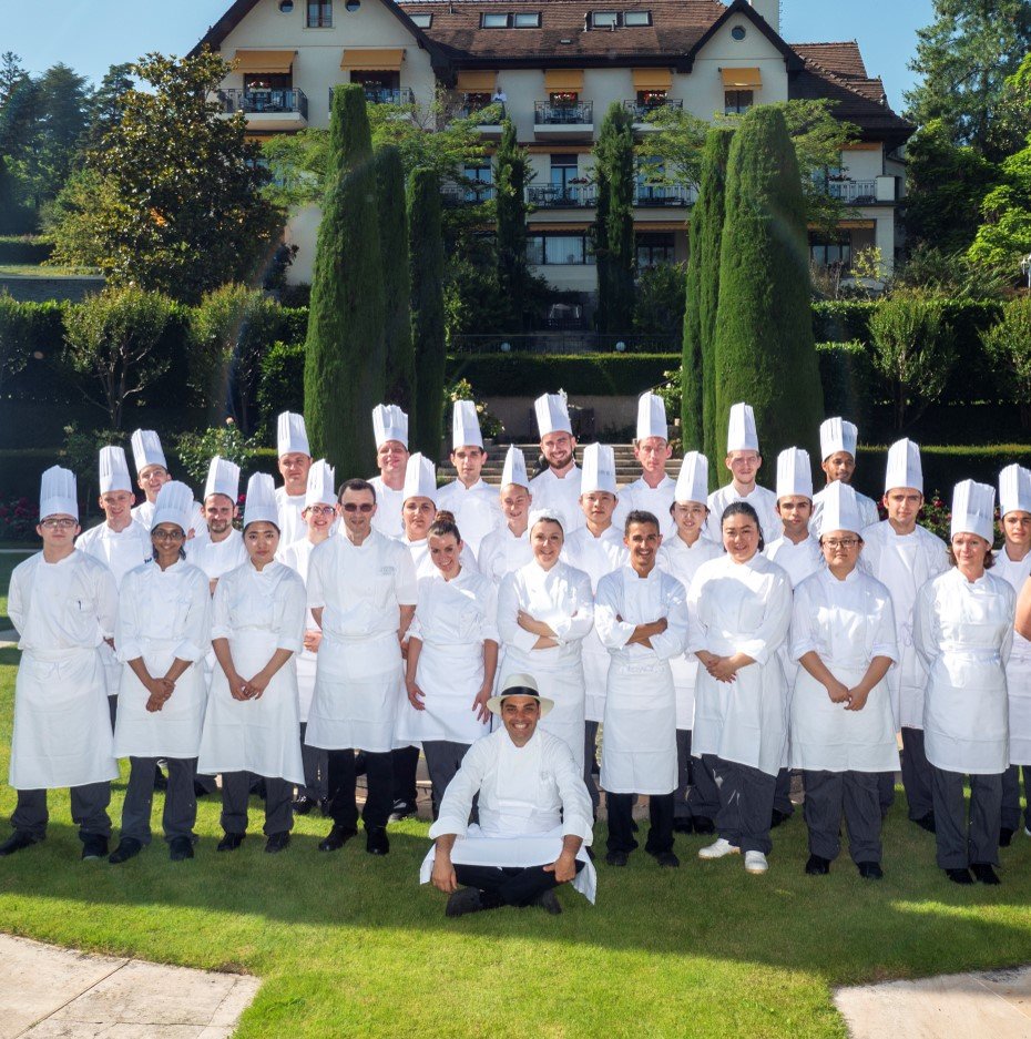 " What's exciting in our work is to constantly renew ourselves,despite some special diets like detox, gluten-free or vegan, the taste must always be "au rendez-vous" - Filippo Tawil, Head Chef at Clinique La Prairie.  cliniquelaprairie.com/en/restaurant #gastronomy #HealthyFood