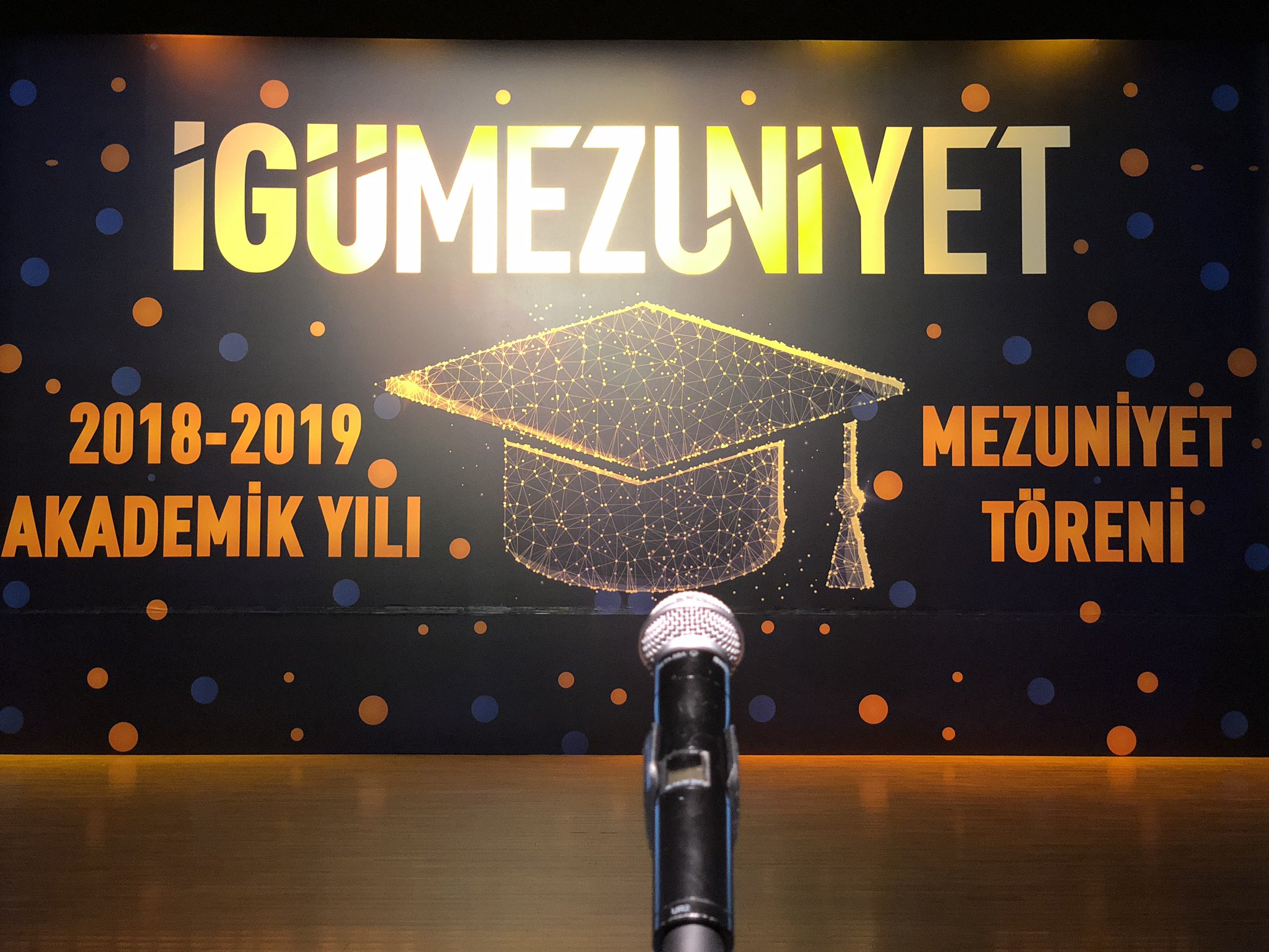 Istanbul Gelisim Universitesi Di Twitter Istanbul Gelisim Universitesi 2018 2019 Akademik Yili Mezuniyet Toreni Hazirliklari Tamamlandi Mezunlarimizi Bekliyoruz Igumezun2019 Gradution Mezuniyet Https T Co Ax8rj1jqyn Twitter