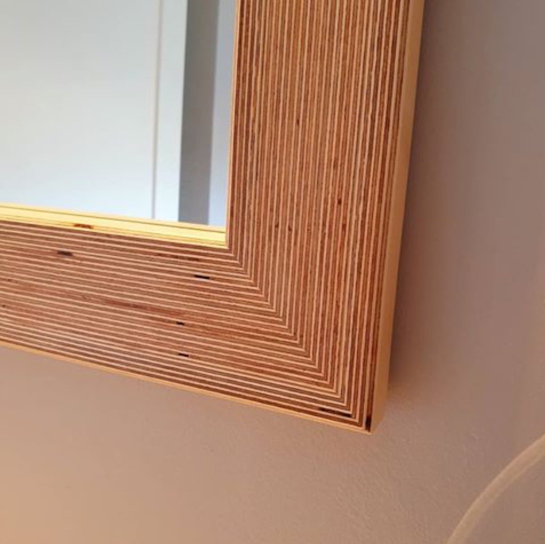 ButtonfixUK's tweet image. Birch plywood mirror frame fitted with Type 1 fixes by @SBT_Design. 

Tag us in your projects with #buttonfix.

#panelfixingmadeeasy #wallpanelling #panelfixing #joinery #construction #interiordesign