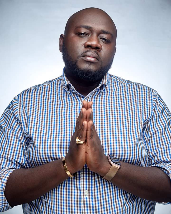 KojoVhyrus's tweet photo. Mey3 aboa medaase. Niqqa wowchen wo maame te ase3? Netwaaseniπ€£π€£π€£ππ. I'll urge yall not to miss #PureDrive today for anything !!! Too much heat meeeerhnπ₯π₯π₯π₯π₯π₯. The Radio God @djsliming is super chaaaaarrrrge! !! π₯ 2pm exactly on @Pure957fm βπ #OpenKeys #SiaBanku π₯π https://t.co/e0cQr9PYWy
