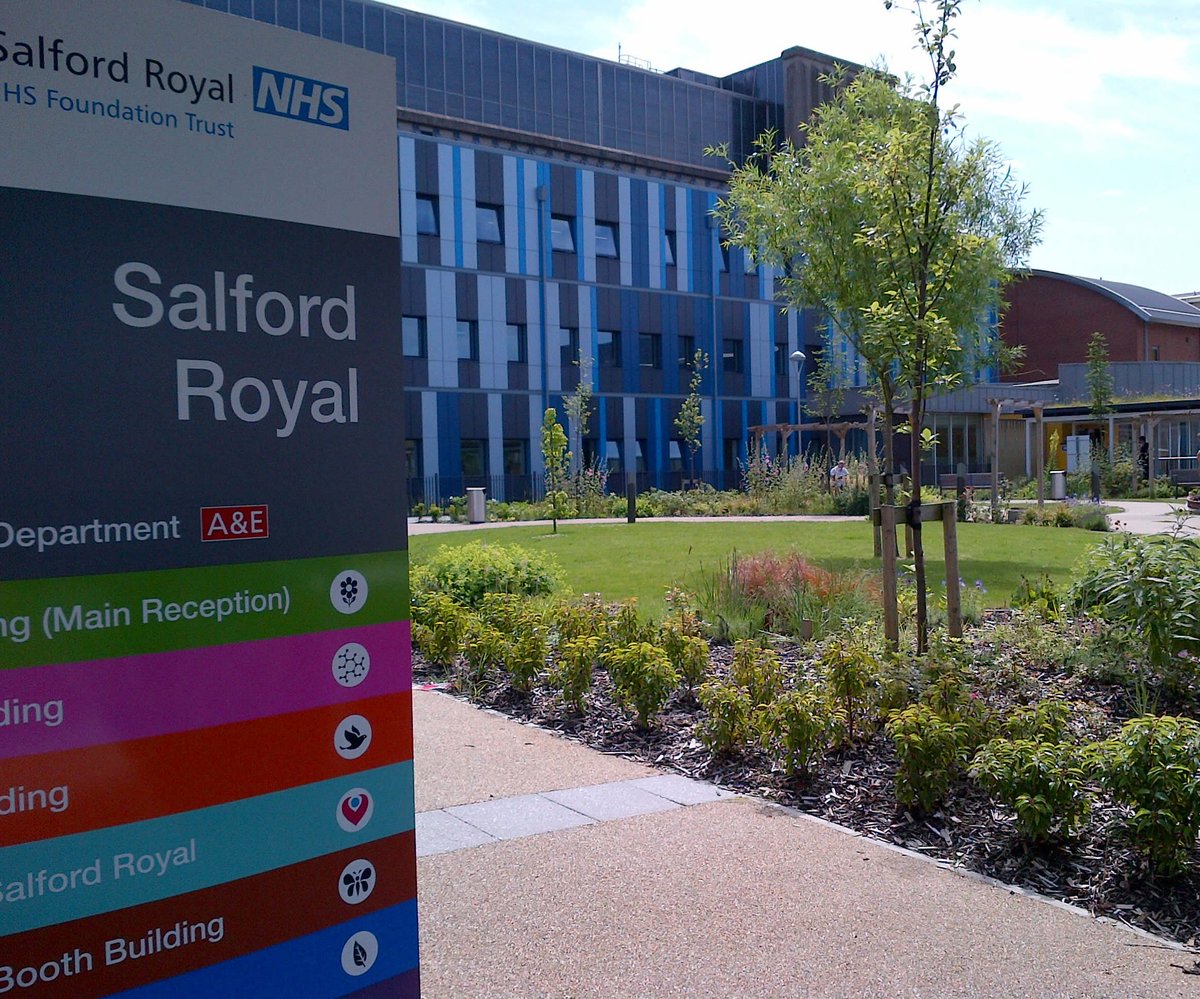 We currently have Health Visitor roles @SalfordRoyalNHS out to advert!

As part of our integrated 0-19 team, our Health Visitors work a broad caseload &amp; support change in service delivery. Effective team working is a must for this Band 6 role! bit.ly/2YeopnE