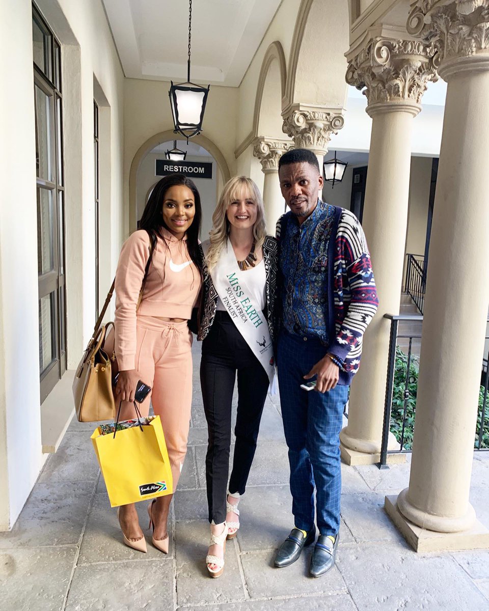 vicsouts's tweet photo. Judge 3 &amp; 4:
@thanduxolojindela is an award winning celebrity coach, publicist, businessman and activist.
The beautiful @Vanessa_Masilo is an entrepreneur, industrialist, a youth activist and she was listed Forbes Women Africa 2018 - I mean wow! #MissEarth2019 #SSMonte https://t.co/uxvXKdU24o