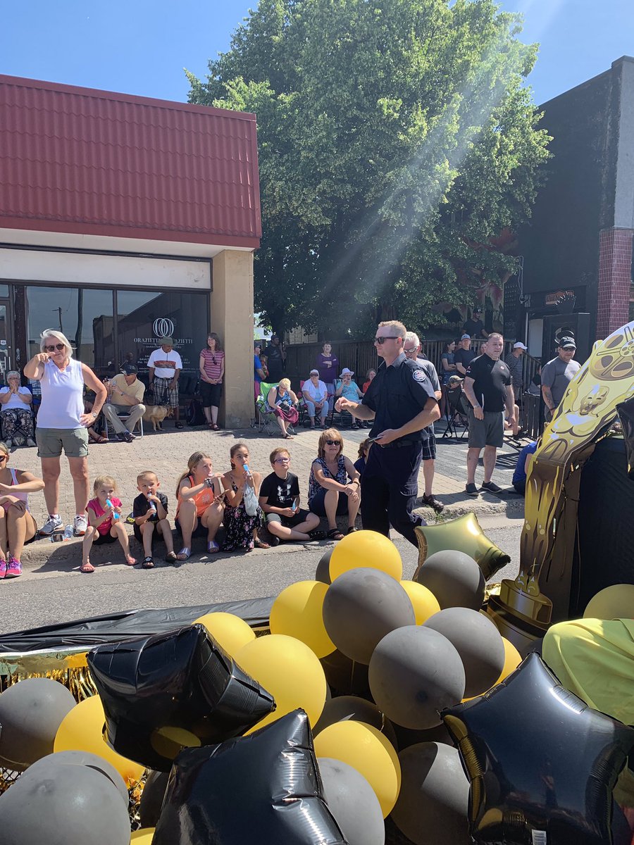 SaultFire's tweet photo. #sparky had a blast at the Rotary Parade this past weekend. What a great day and an awesome turnout! #rotaryparade @Rotary @CitySSM https://t.co/R7Ag9MSjqf