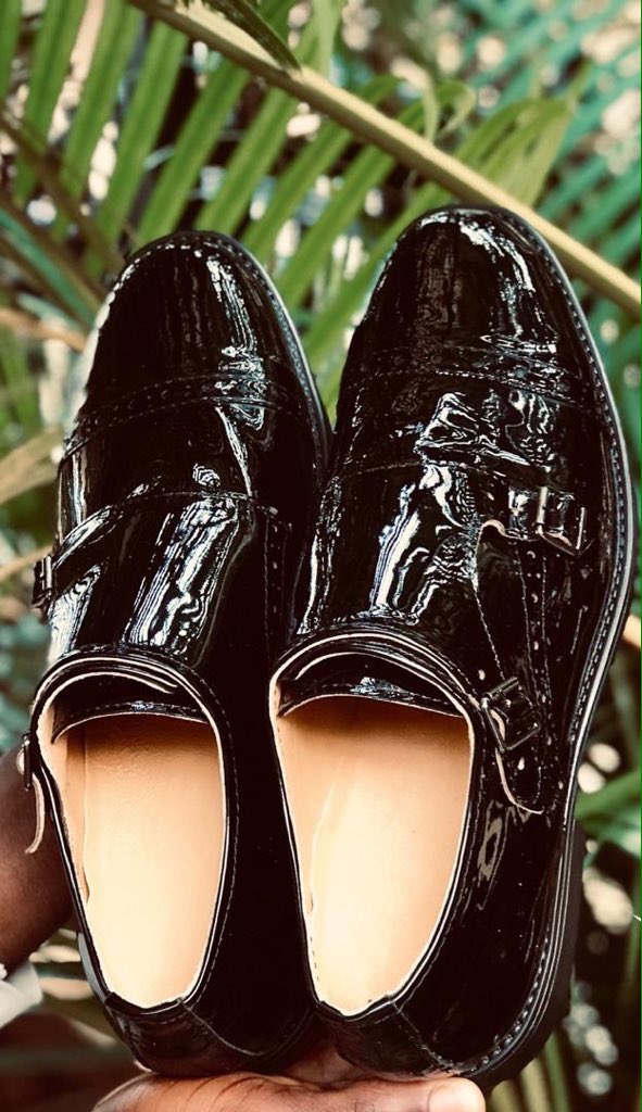 Arab_kid1's tweet photo. @DONJAZZY @DONJAZZY I just want you to put yourself in my shoesใI'm a shoemaker.
I make them at affordable price ranging 15,000-25,000.
#win50k #TheDonsBlessings #MadeInNigeria #HouseOfDean https://t.co/Bvdc1JOXW2