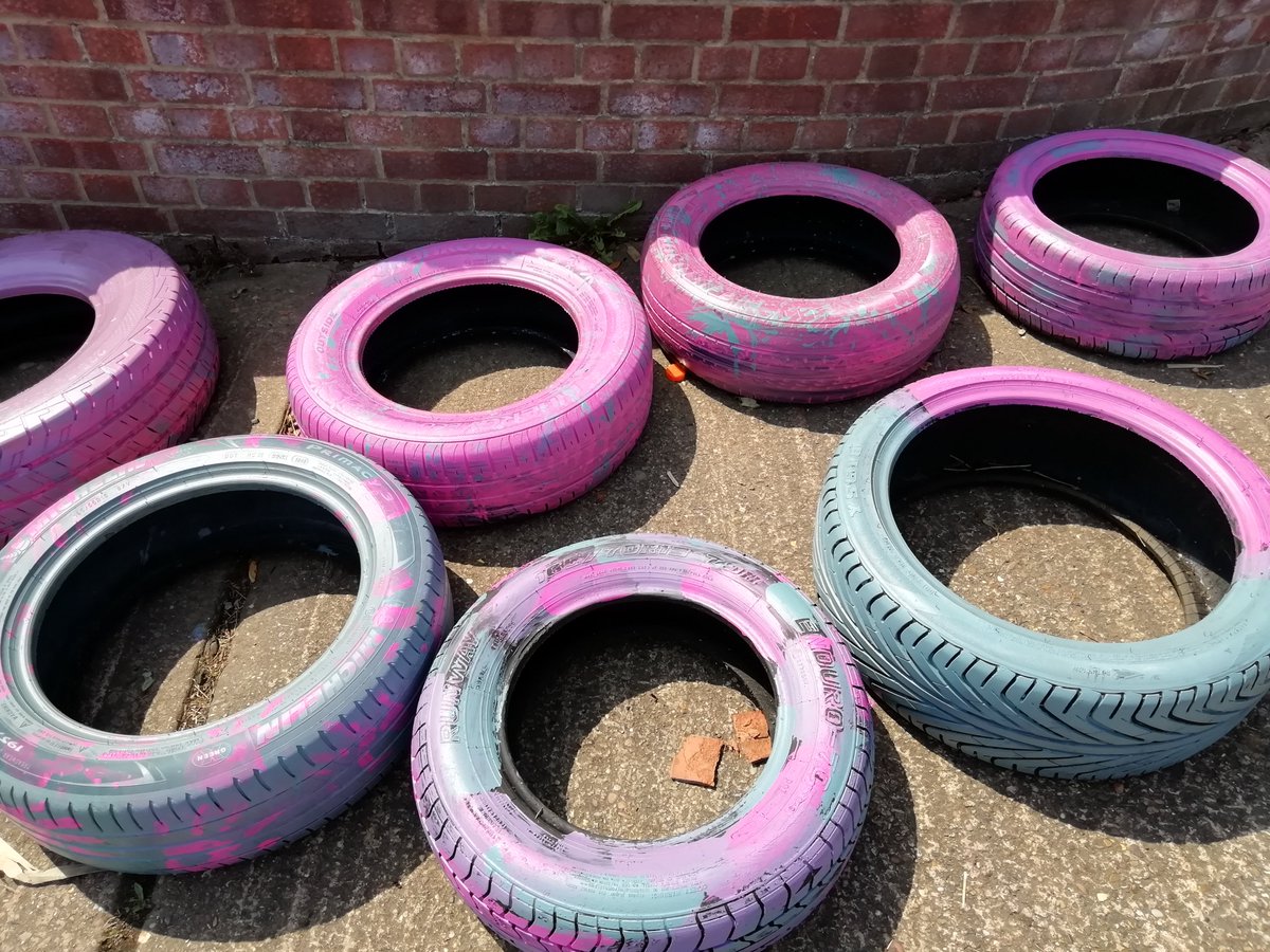 A dash of colour 🌈
The NCS students have picked out some plants and decoration for our little garden. The fence has been spruced up with some paint too. 👍🏼 #lincoln #charity #lincolnshire #heatwaveuk