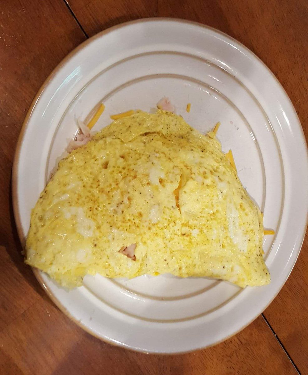 BryanWayneMusic's tweet photo. Hey @stormewarren @MCSiriusXM @TommySiriusXM- this showed up on my FB memories yesterday. The omelet that started "What's your omelet?"! What have you done "omelet-y" since we hung out? #whatsyouromelet #findthegoodstuff #endals https://t.co/WxoNiRLLld