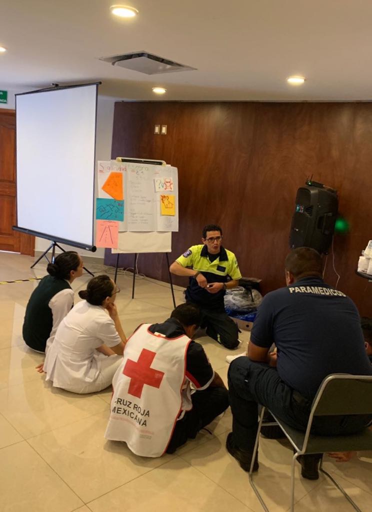 SUEG_gto's tweet photo. Estamos impartiendo el curso de habilidades didácticas para la formación de instructores de primeros respondientes del Secretariado Técnico del Consejo Nacional para la Prevención de Accidentes @conapra en Aguascalientes #SUEG #SALUD #STCONAPRA #CONAPRA https://t.co/GCGHD4Gyl0