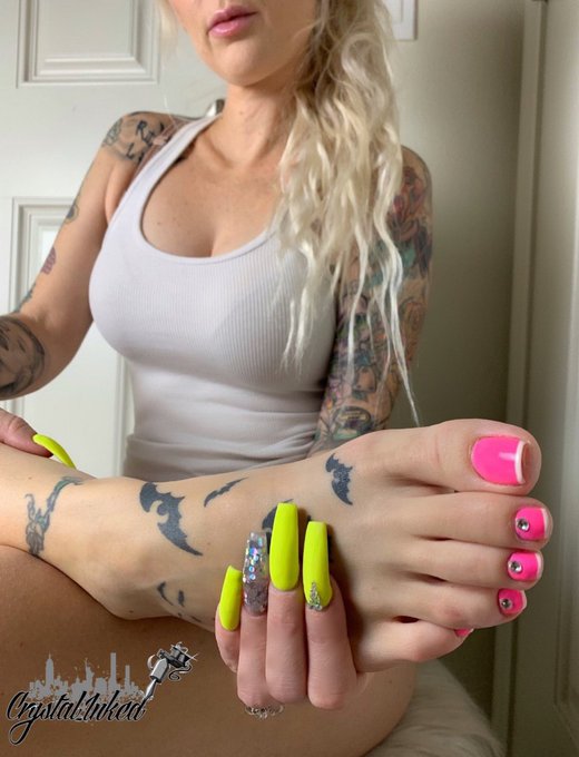 All about the neons 🔥#barefoot #neonnails #SummerVibes #cutefeet  #footfetish #footfetishnation #footmodel