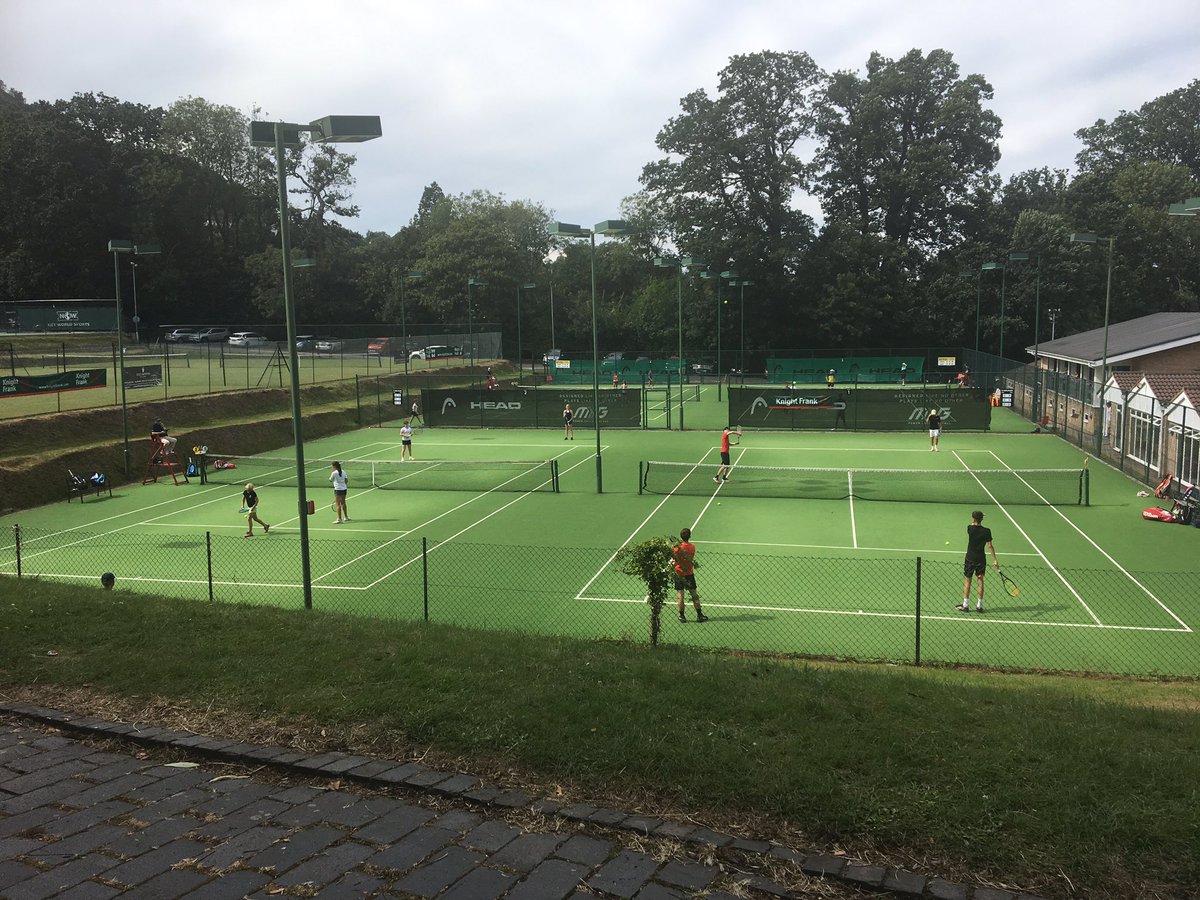 An afternoon of doubles now <a href="/malvernopen/">The Referee</a> to finish off the 18U and 14U events of the 2019 #Knightfrank <a href="/malvernopen/">The Referee</a>!