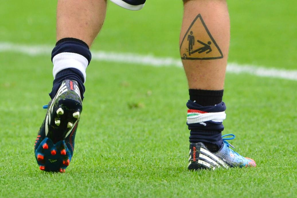  Happy birthday to the man with the meanest tattoo in the game Daniele De Rossi  