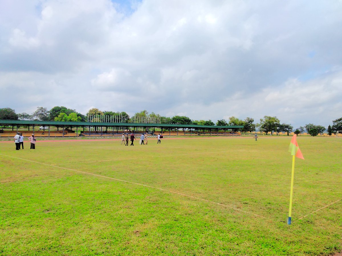 FUOYEDazzlers's tweet photo. Match commissioner came to check out the unilorin main bowl...
Few mins left before the match.
@HiFLNigeria
@ILORINWarriors
#HiFL2019
#hiflstanbicibtc
#dazzlers
#unilorinvsfuoye
#thetussle https://t.co/3ktakoYZEm