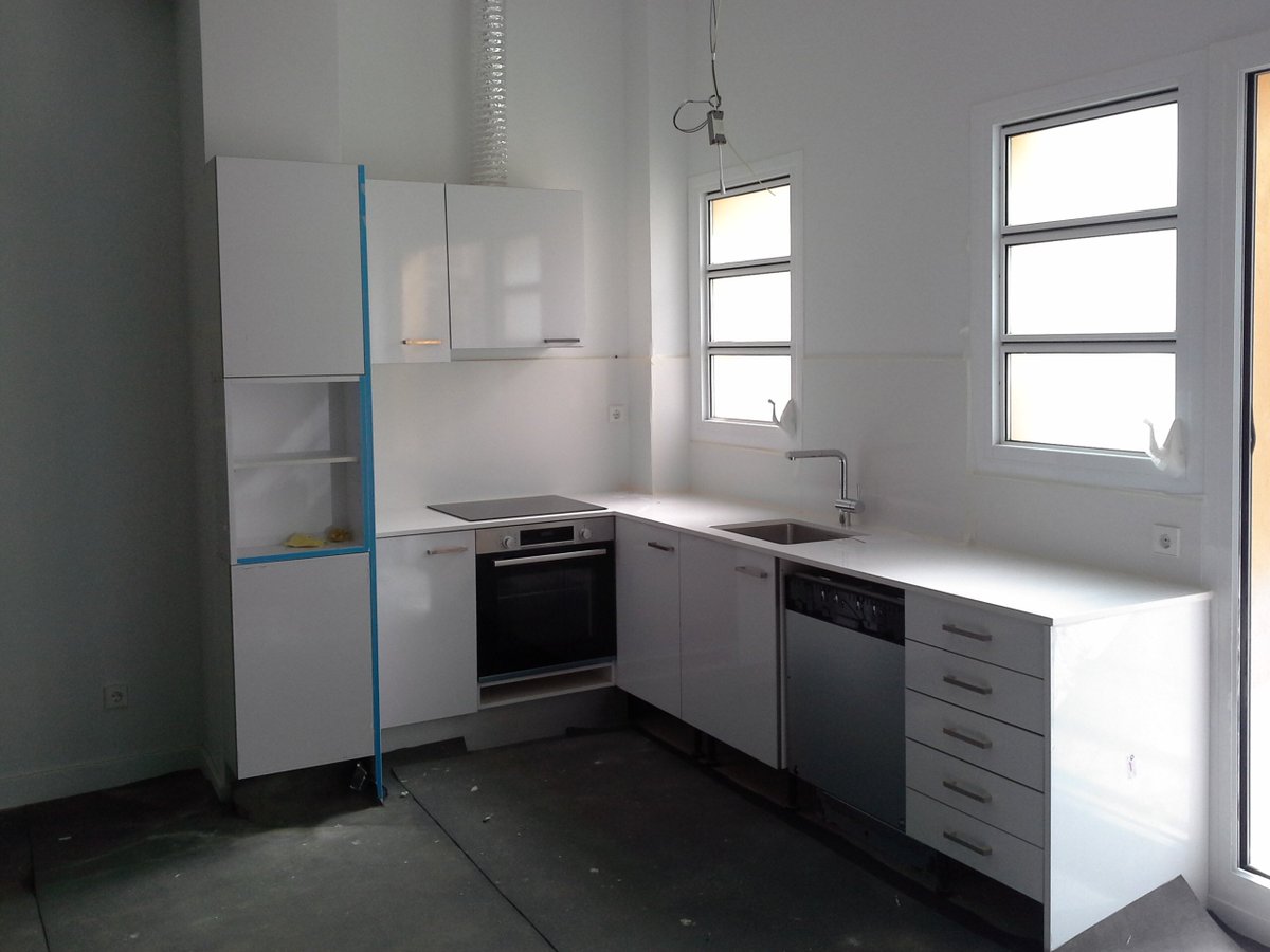 ventanasuin2's tweet image. Ventanas uin2 de lamas para cocina. Máxima ventilación natural. Proyecto realizado por Carles Teixidó Meca #arquitectura #arquitecturaydiseño #architecture #architects #decoration #interiorismo #diseñodeinteriores #viviendasbarcelona #ventilacionnatural #cocinadediseño