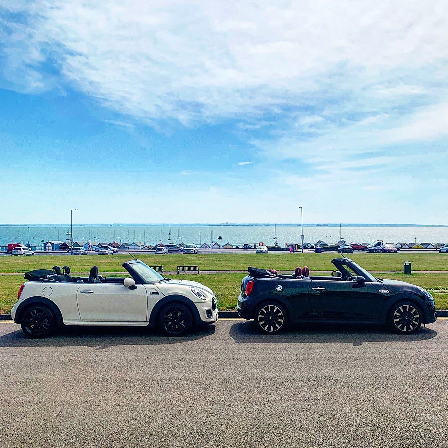 FairfieldMINI's tweet photo. β«οΈToday is the perfect day for the roof down!
βοΈ Make sure your roof is down with the MINI Convertibleβ«οΈ
Book a 48 hour test drive today at Fairfield MINI:
π±01702 414901
π₯ marketing@fairfieldbmw.co.uk
#MINI #miniconvertible #MINIlove #MINInation #MINIWorld #Fairfield https://t.co/lfHss4DJCb