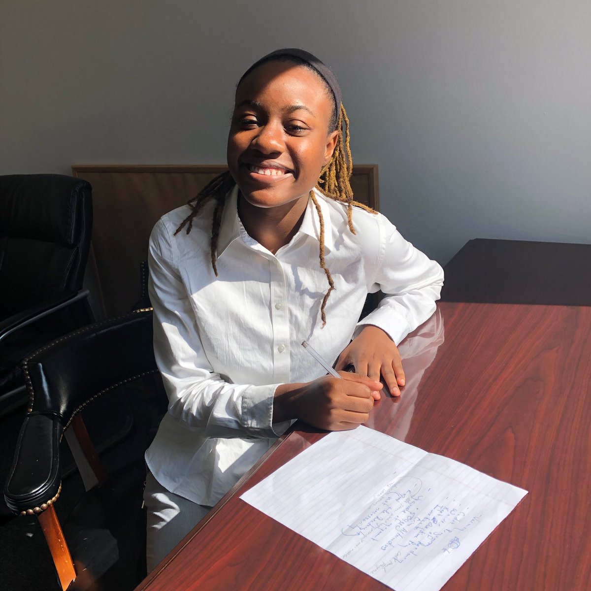LydaKrewson's tweet photo. .@STLCityGov is proud to invest in our region's youth and @StlYouthJobs. 1,000 young people have a job this summer thanks to this program. Participant Jayla is working for us at the mayor's office this summer and has been a great asset to our team! #summerjobsconnect #FutureSTL https://t.co/P0hFi55aET