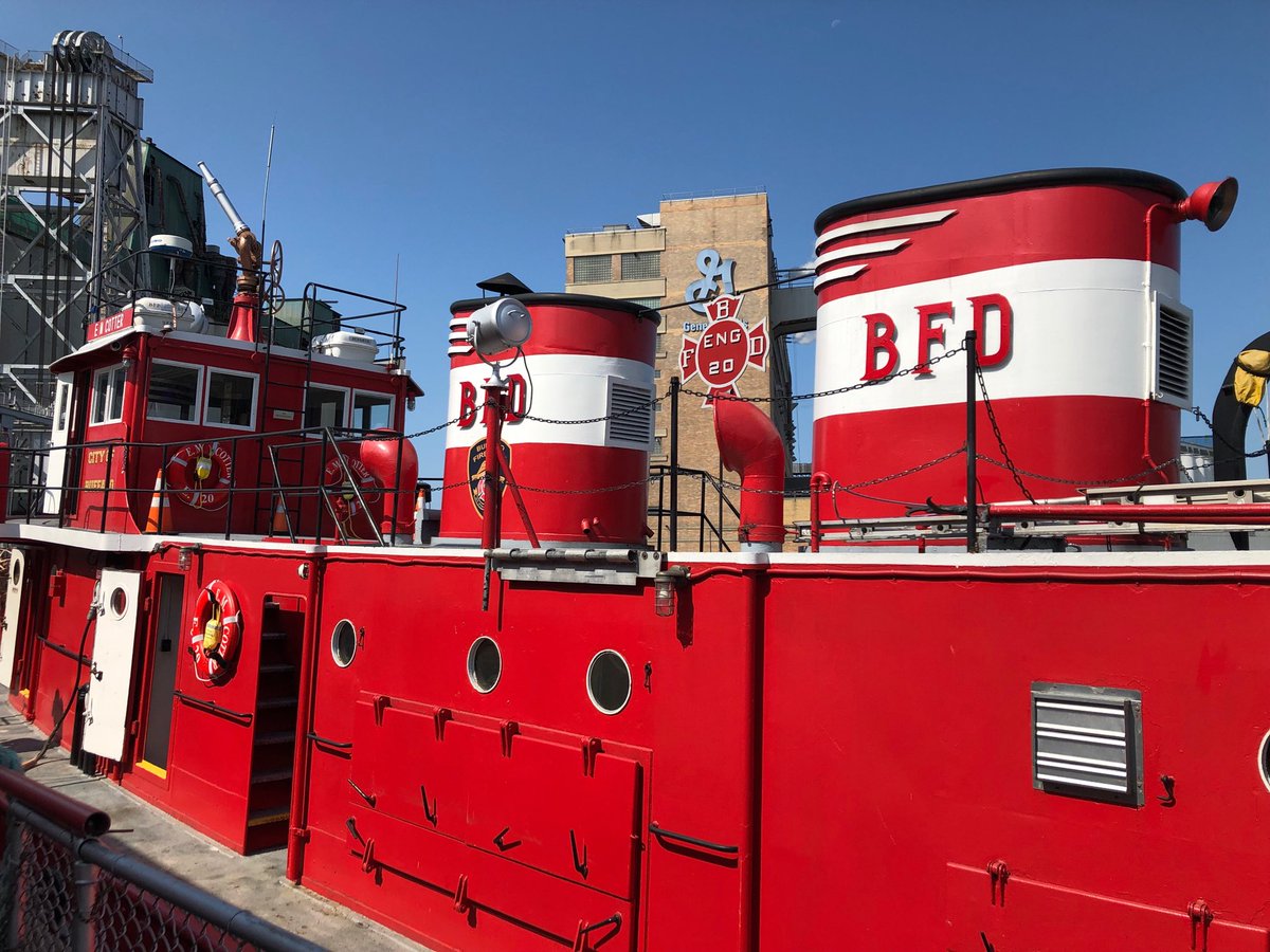 Oldest active fireboat in the world is back in Buffalo. 119 years old. Welcome back Cotter!    #EdwardMCotter