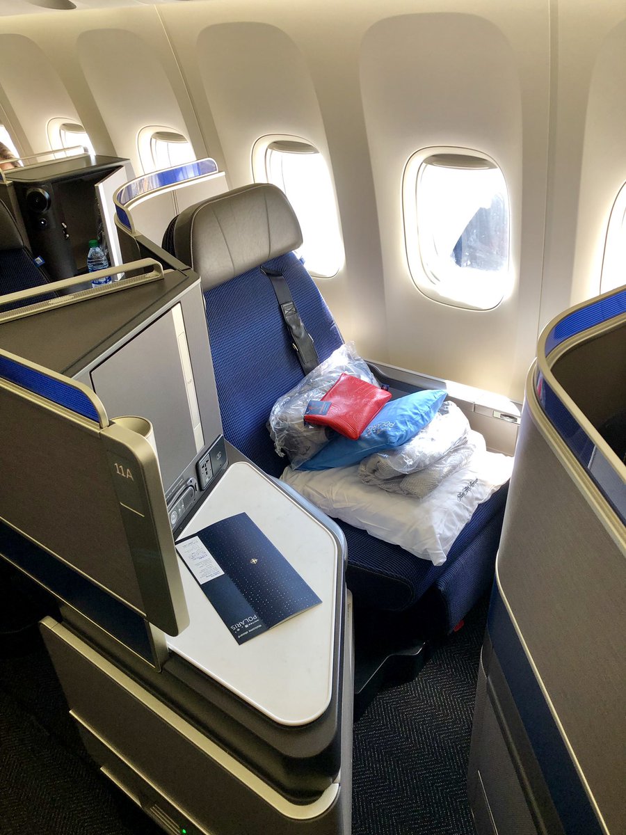 VirusWhisperer's tweet photo. Missed #ASV2019 @AmerSocVirol | Desperately trying to get two collaborative papers with Thomas Bowden @OxfordStrubi out before leaving for Singapore today. Looking forward to 20 hours of uninterrupted time to do some final editing/writing in my cocoon on 777-300ER. https://t.co/CBKO5KjUKi