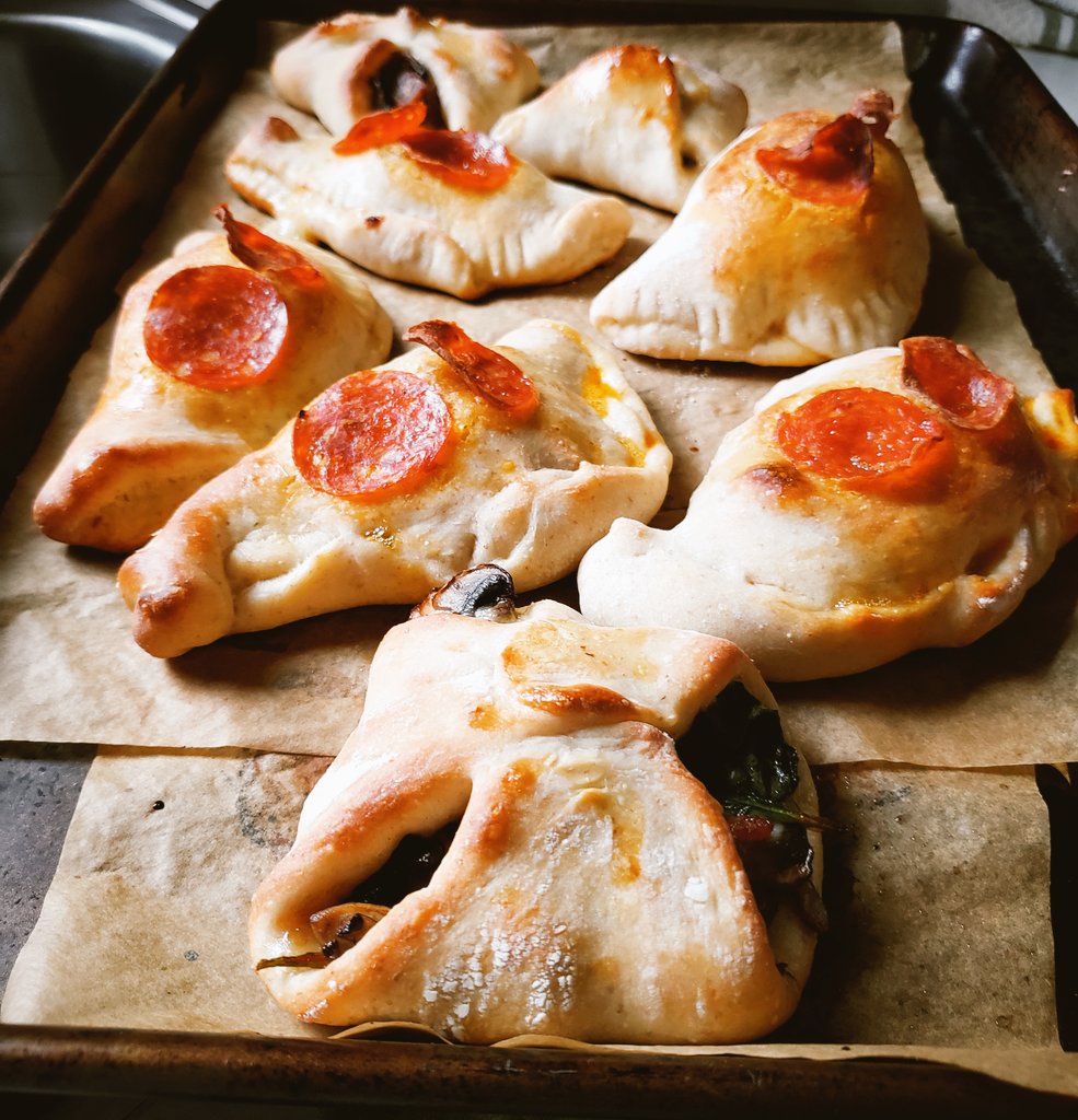 LittleLadyCooks's tweet image. What to do when your pizza dough is ready, but you're not hungry anymore. I played with it and look at breakfast now lol. 😁