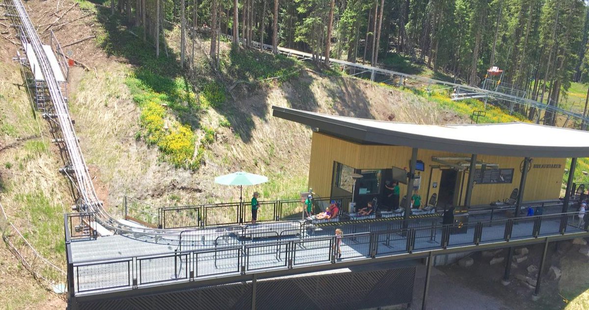 inviteadventure's tweet photo. What a #funmountain! #Snowmass was a playground for adults and kids! #ElkCamp, halfway up the #mountain is a base for crazy #fun! #Rockwall, #mountainbiking, Alpine coaster ride, #ziplining, #ropescourse, #discgolf, #paintball!
#wanderlustwednesday #aspensnowmass #colorado https://t.co/sJsDuDss5M