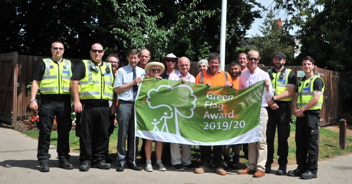 We're proud to announce that Christchurch and Holywells have both won a <a href="/GreenFlagAward/">GreenFlagAward</a> - that's nine awards in a row for Holywells, and 12 for Christchurch!

Thanks to our staff, volunteers and both Friends groups - @ChristchurchPk, <a href="/Holywellspark/">Holywells Park</a> - for their tireless work 🙌