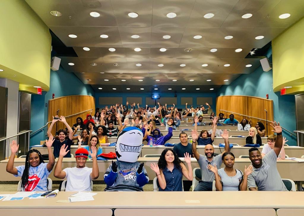 MDCollege's tweet photo. A BIG shout out to our newest #MDCWolfson Sharks! 💙🙌🦈 

#BeMDC #education https://t.co/HNr3FM77gC