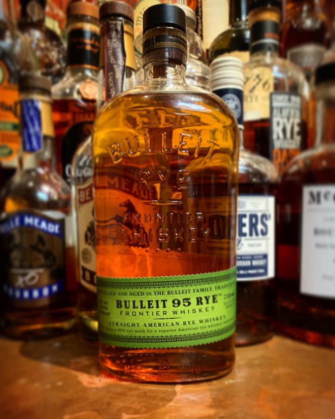 USPHRestaurant's tweet photo. Sip on some whiskey this evening!
•
Tonight’s #whiskeywednesday lineup 🥃🥃🥃
•
Bulliet Rye | 90Pr, cloves, cinnamon, orange zest, &amp; floral notes $7 https://t.co/6Ys8HDUO4R