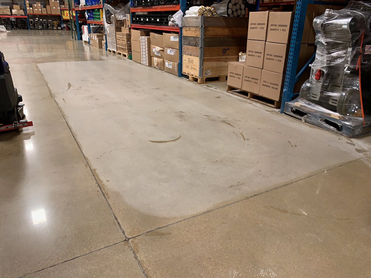 MQtrowelguy's tweet photo. Using @runyonsurfprep #RSPtooling and @mqinc SlabArmor products to take it to the next level! #Concrete #MQWhiteman #repeatableresults #sustainable #MQSlabArmor #soeasytomakeithard #soeasytopolishthis #RunyonSurfacePrep https://t.co/AcktbxFC3o https://t.co/a30GRWEdPP
