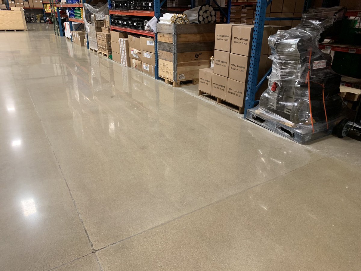 MQtrowelguy's tweet photo. Using @runyonsurfprep #RSPtooling and @mqinc SlabArmor products to take it to the next level! #Concrete #MQWhiteman #repeatableresults #sustainable #MQSlabArmor #soeasytomakeithard #soeasytopolishthis #RunyonSurfacePrep https://t.co/AcktbxFC3o https://t.co/a30GRWEdPP