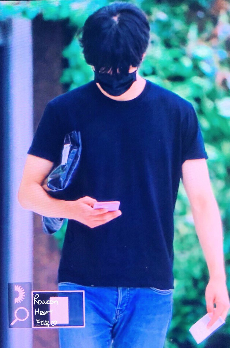 RowoonHeart's tweet image. 190724 입국 프리뷰
#SF9 #에스에프나인 #로운 #ROWOON #김석우 #ロウン @SF9official