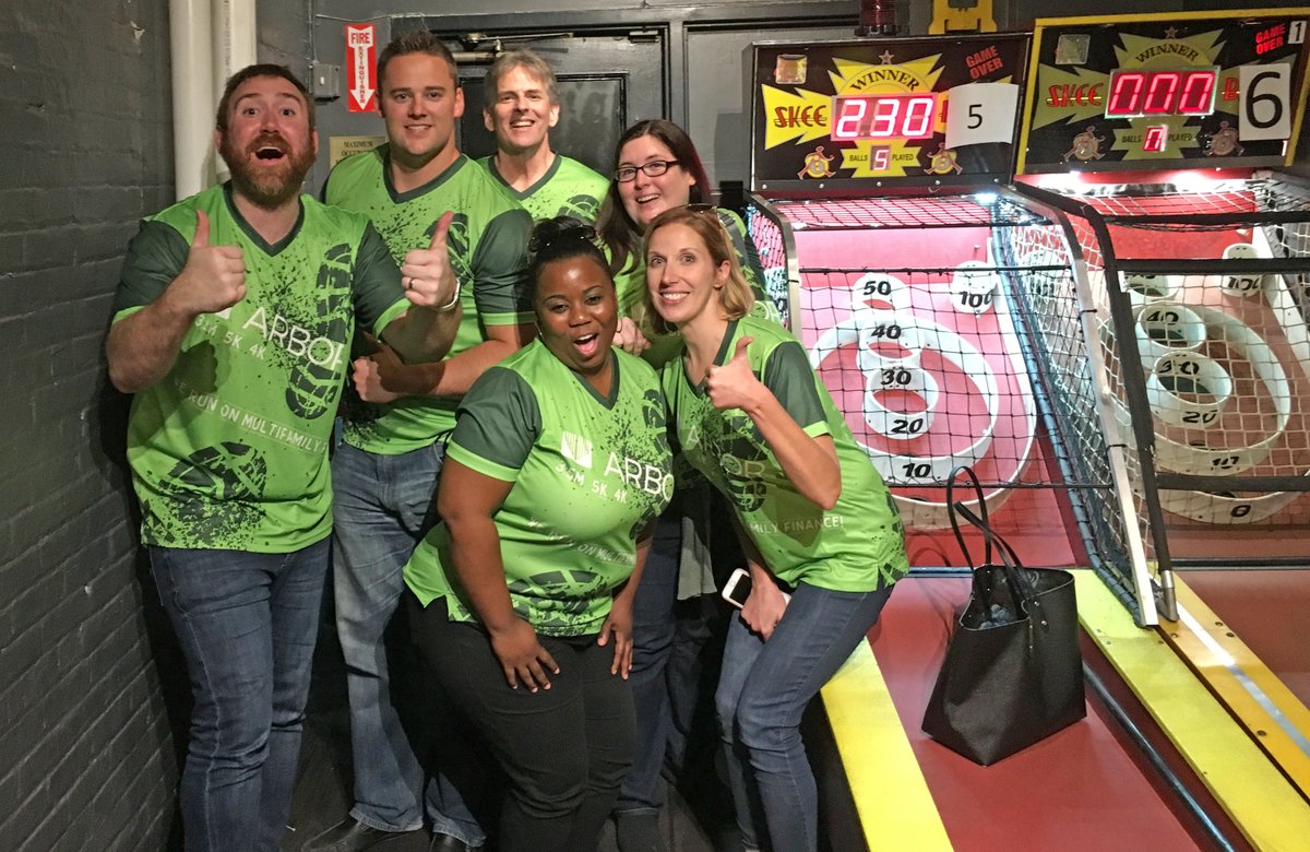 arbor1's tweet photo. Our Cleveland office recently participated in the second Skee-Ball corporate challenge event of 2019. Congratulations to the B team for taking home first place! Great job everyone!
#ArborRealtyTrust #CRE #MultifamilyRealEstate #ArborEvents #CorporateCulture #SkeeBall #Team https://t.co/9vLTkYx8dD