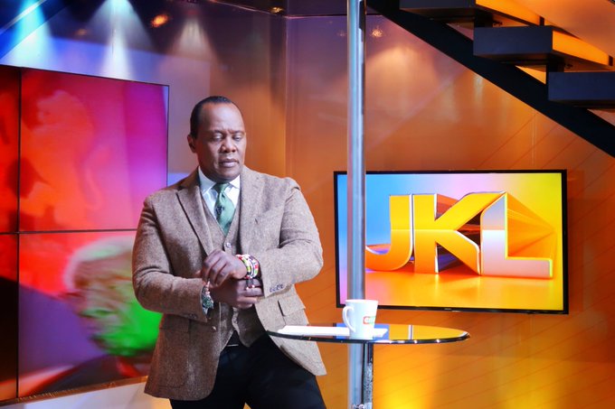 mikesyoka's tweet photo. How many RETWEETS for the Top Journalist in Kenya? 
@KoinangeJeff!! 

#Top100JournalistsKE #JKLive https://t.co/0AKYuG89OV