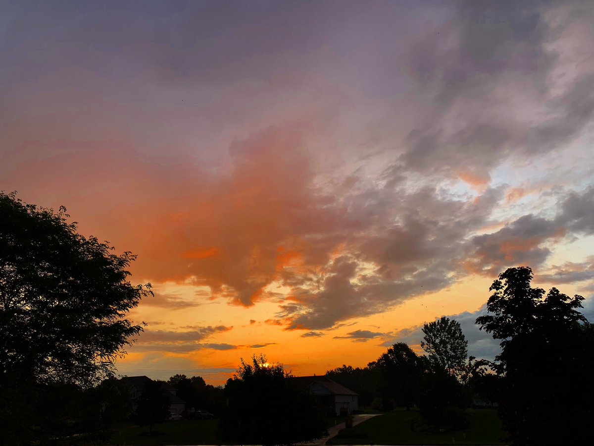 Glowing58's tweet photo. #OhioGirl #CLE #RayOfLight58 https://t.co/BZW2WQUi16