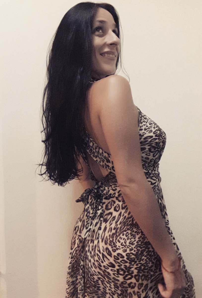 ''ALBUM EMIGRAR''
03 / 07 Espace Cathare, Quillan.
23 / 07 Tourbes O'Jazz, Tourbes.
06 / 09 La Maison Blanche, Toulouse.
20 / 09 L'Impro, Toulouse.
21 / 09 Castanet.
29 / 09 Festival Emmaus.
09 / 11 La Peñac, Marciac.
22 / 11 Le Taquin, Toulouse.
irina-gonzalez.com