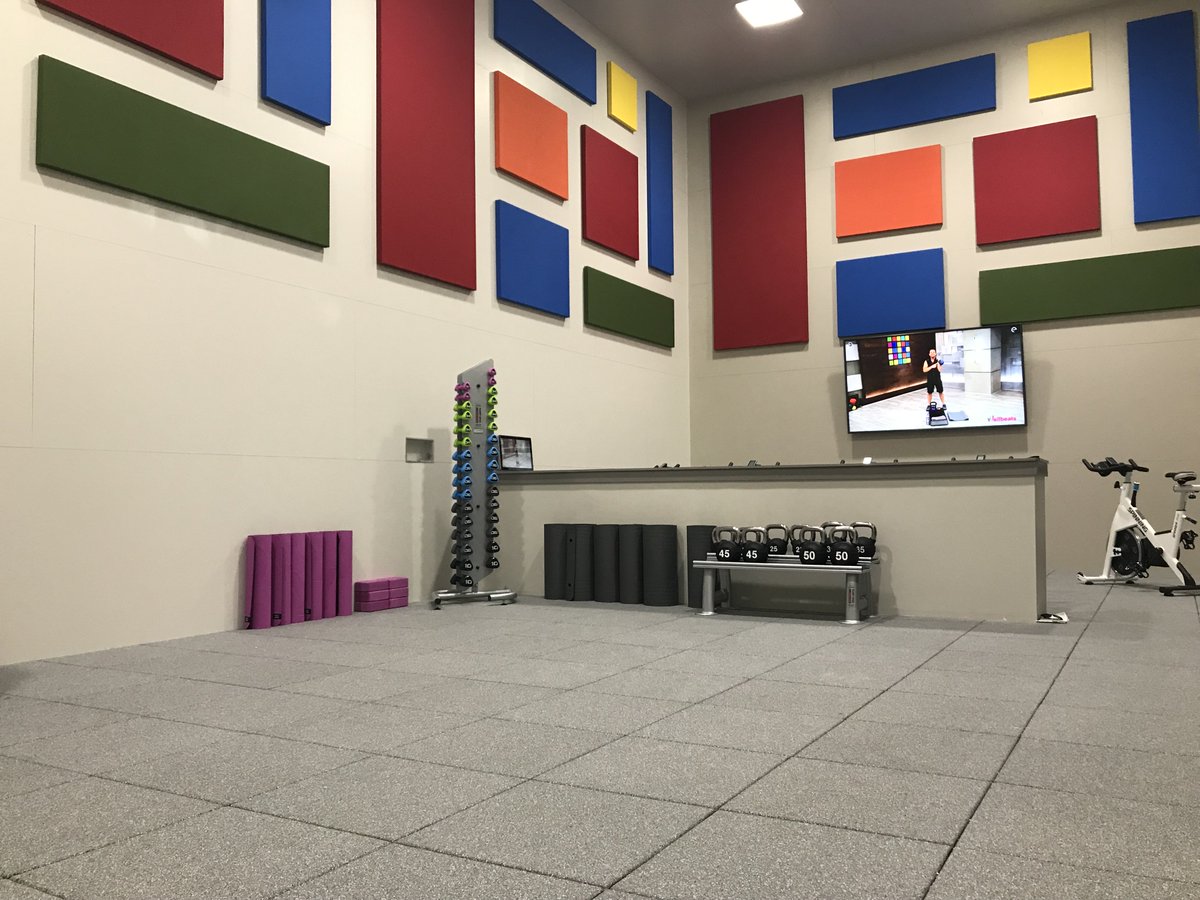 push_pedal_pull's tweet photo. P3 Fitness Specialist David Burrus partnered with Pointe Royal Apartments to convert one of their racquetball courts into a WellBeats group exercise and functional training space. Check out https://t.co/8v24e9LsEn for an even closer look! #wellbeats #precor #escape #p3install https://t.co/OiFIaHNMu5