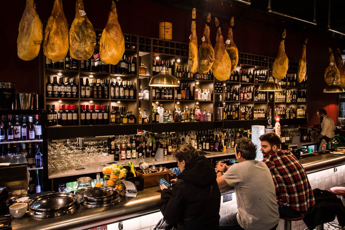 lunya_mobile's tweet photo. Do you know we have an unparalleled list of #Spanish #drinks? Over 130 fabulous Spanish #wines, one of the biggest Spanish #gin bars outside of #Spain, 5 #draught Spanish #beers and 20 more in bottle, #ciders, #sherries... which one would you choose? #Manchester #bar #tapas https://t.co/eXPbklS36g