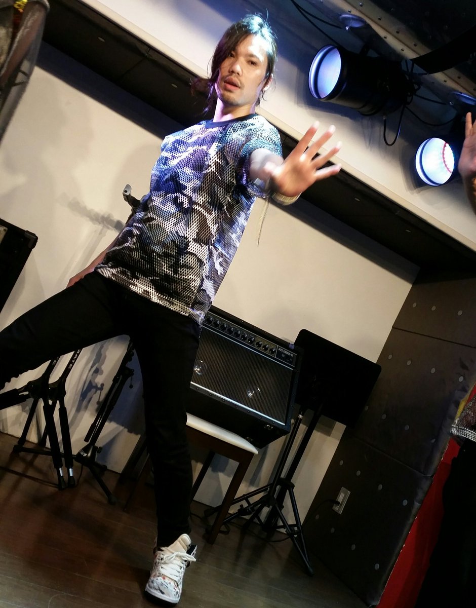 RIKA5213's tweet photo. 7月20日

日ノ出町C'est la vie
　
さーやさんなりよ

脱いだ時、叫んでしまったなり☺
(男性の二の腕が好きなんで…)

最後は、さーやさんのセクスィーショット(≧▽≦)

#樹沙哉
#BKS https://t.co/DSMmwaEvDF