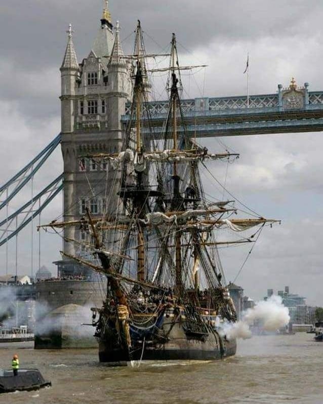 shoreditchevent's tweet photo. Reposting @extrasails:
Throwback to that time when Jack Sparrow went to London 🇬🇧 ⛵
Really makes me wanna be a pirate now
------------------------------------------------
#ThrowbackThursday #london #england #uk #pirate #ship #sailing #boat #sail #instasailing #sailingstagram https://t.co/Bc35nIdjoU