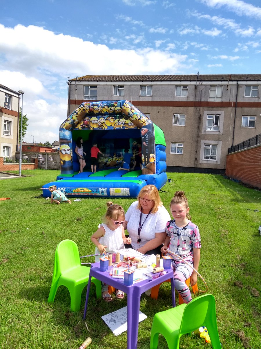 DotTorus's tweet photo. Live now, Westminster Estate fun day 12-4PM. We are also here consulting with tenants on how to improve the area. Customer Involvement #CommunityEngagement @Shirley_Torus @TorusFdnAlan https://t.co/rF0ck5Fq0G