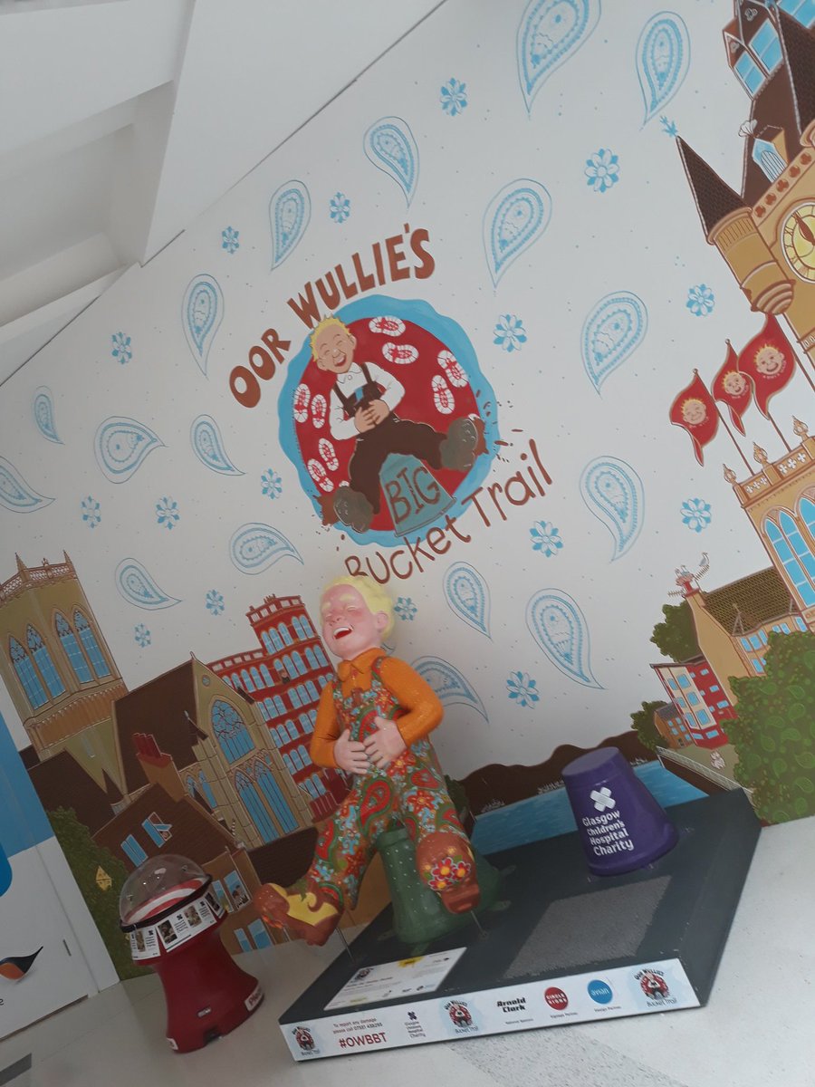 QuarryBraePri's tweet photo. Our Wullie gets everywhere, Mrs A was in Braehead and thought the sculpture was amazing! #buckettrail https://t.co/1eQRtyUrxq